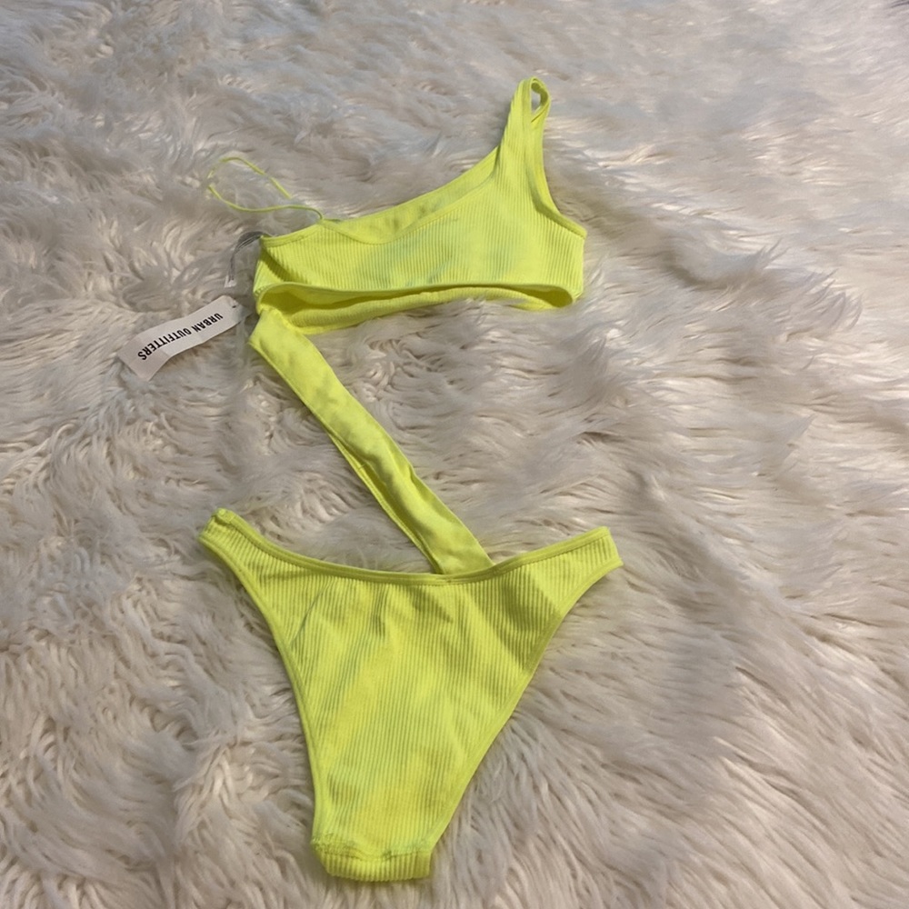 Urban Outfitters Swim size S brand new with tag please see all pictures - Picture 6 of 12